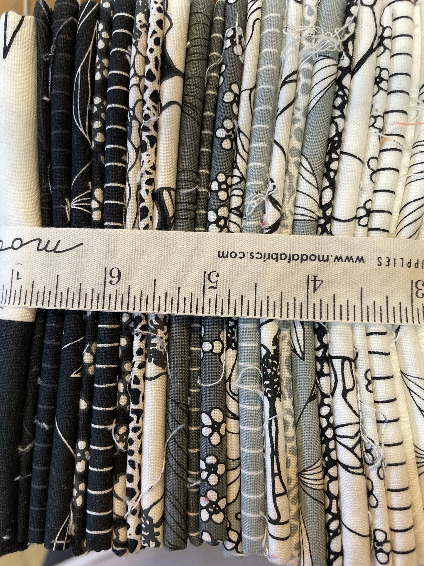 Create by Alli K designs Fat Quarter Bundle, Moda, Quilt Shop Quality - 18x22" - 100% Cotton - Sewing - Quilting