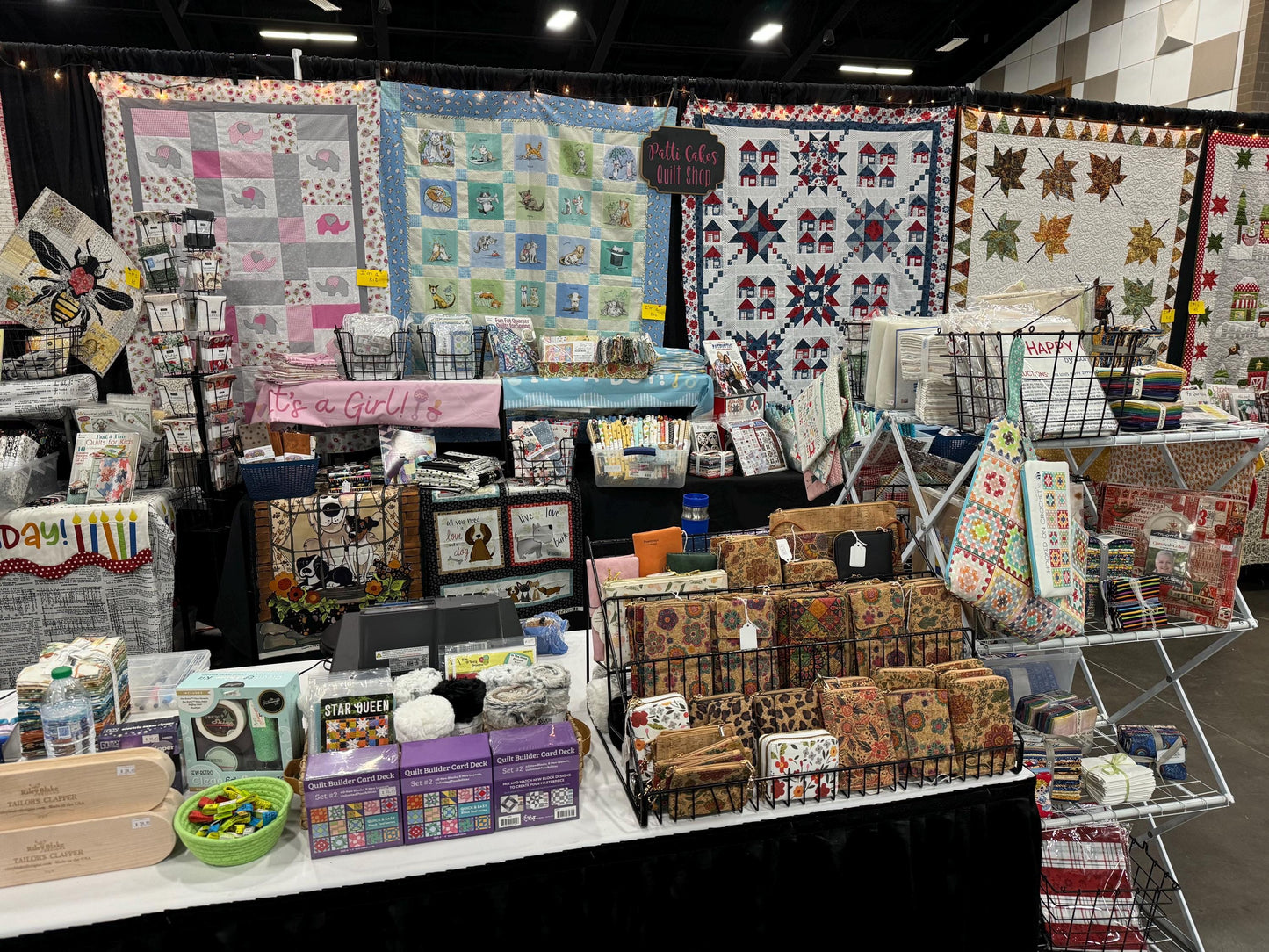 Sweet Jane's - Daphne Pouch Pattern - 2 sizes - Charm Pack Friendly and FQ Friendly - Perfect for Gifts - SJ107 - Free Shipping