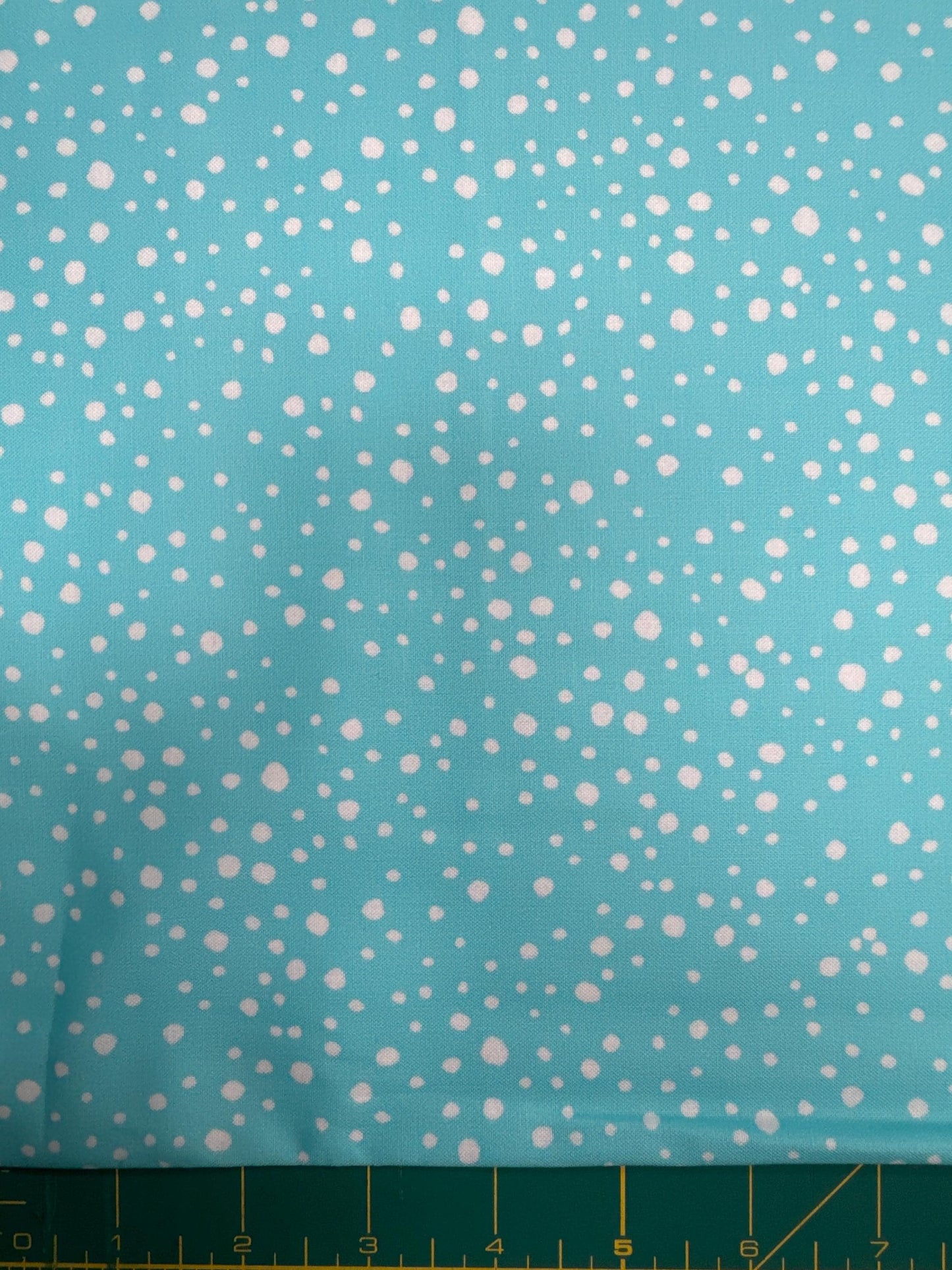 Happy Fish   Loralie   Turquoise Pepper Dots on White   Priced by the Half yard   cut continuously  New